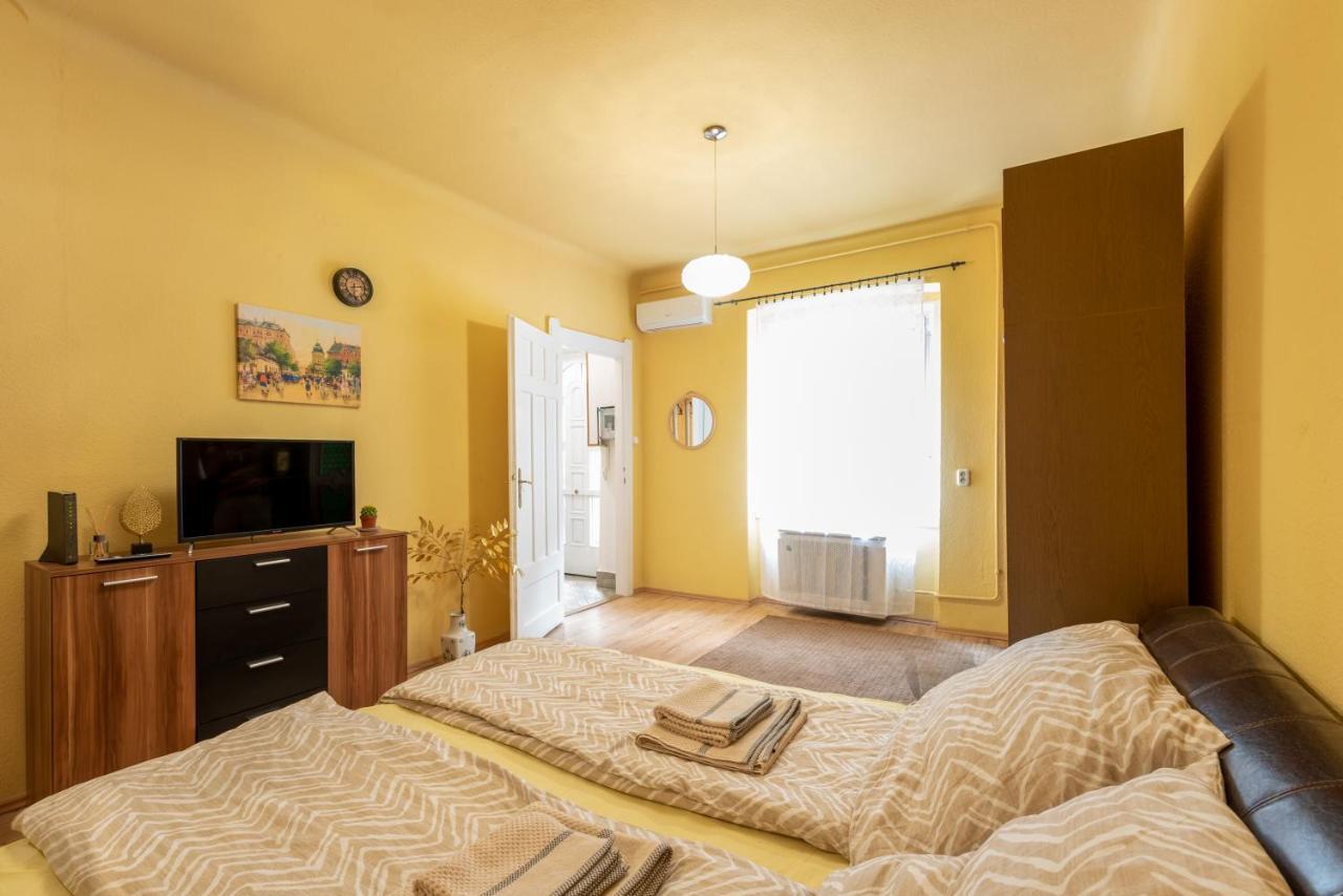 Budapest Central Vintage Apartment Bagian luar foto